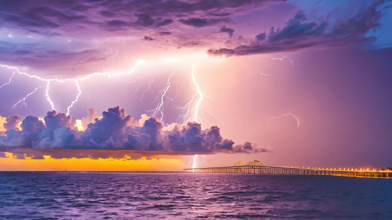 majestic lightning bolt st petersburg wallpaper 4k scaled